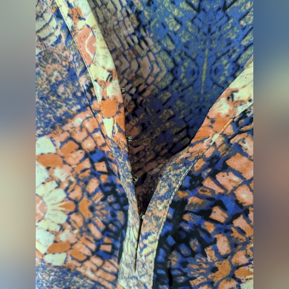 Funky sleeveless top - Femme carrière - Picture 4 of 5